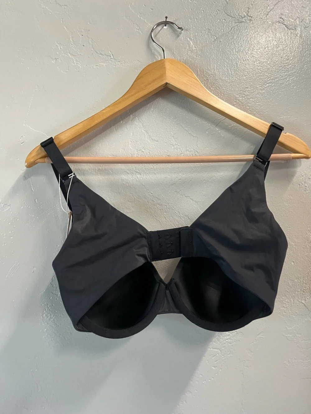 SKIMS Smoothing Intimates Full Coverage Lightly Lined Bra NWT Onyx Color - Picture 4 of 13